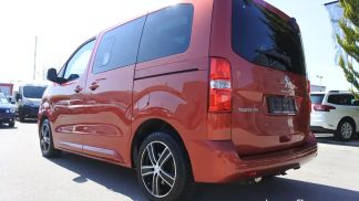 Lízing Hatchback Peugeot Traveller 2018