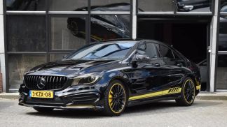 Lízing Sedan MERCEDES CLA 180 2013