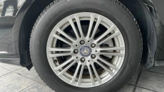 Lízing Sedan MERCEDES E 220 2010