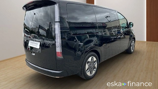 Leasing Camion spécial Hyundai Staria 2022