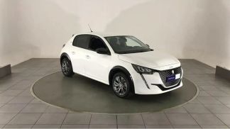 Lízing Sedan Peugeot 208 2022