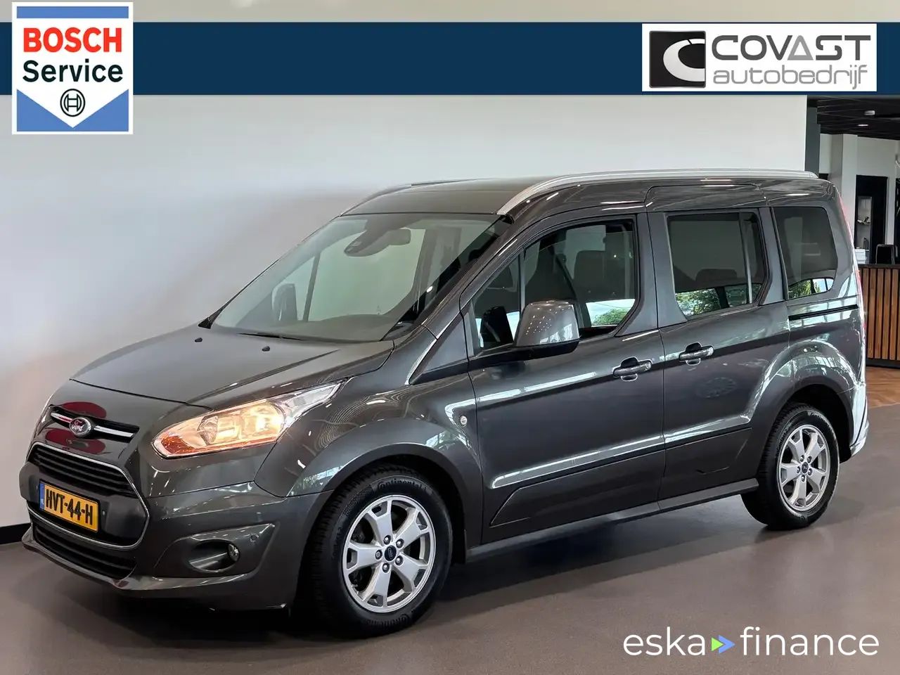 Lízing Hatchback Ford Tourneo Connect 2015