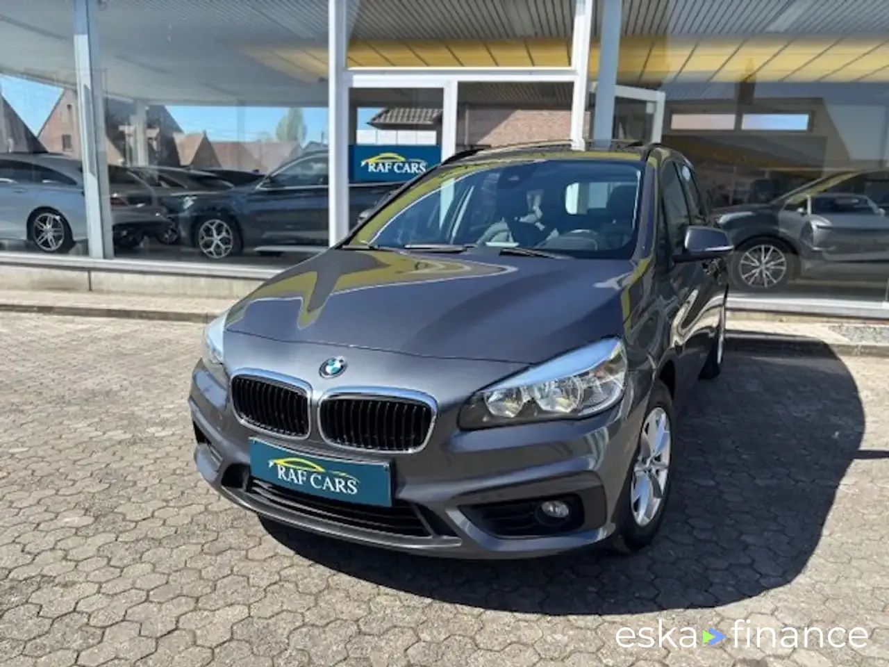 Lízing Hatchback BMW 218 2015