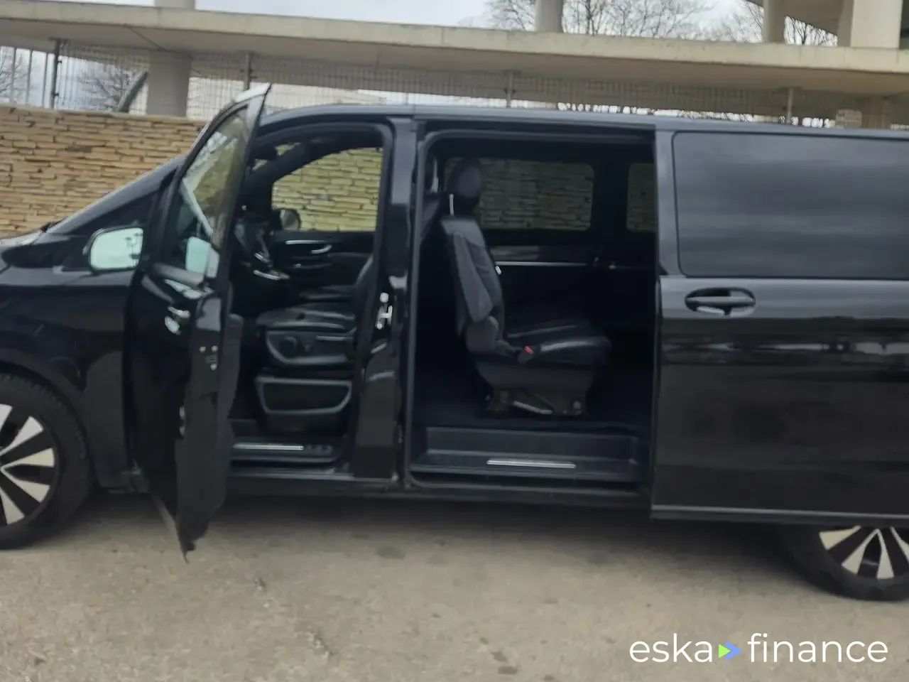 Leasing Wagon MERCEDES V 220 2023