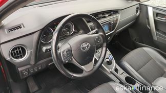 Lízing Hatchback Toyota Auris 2014