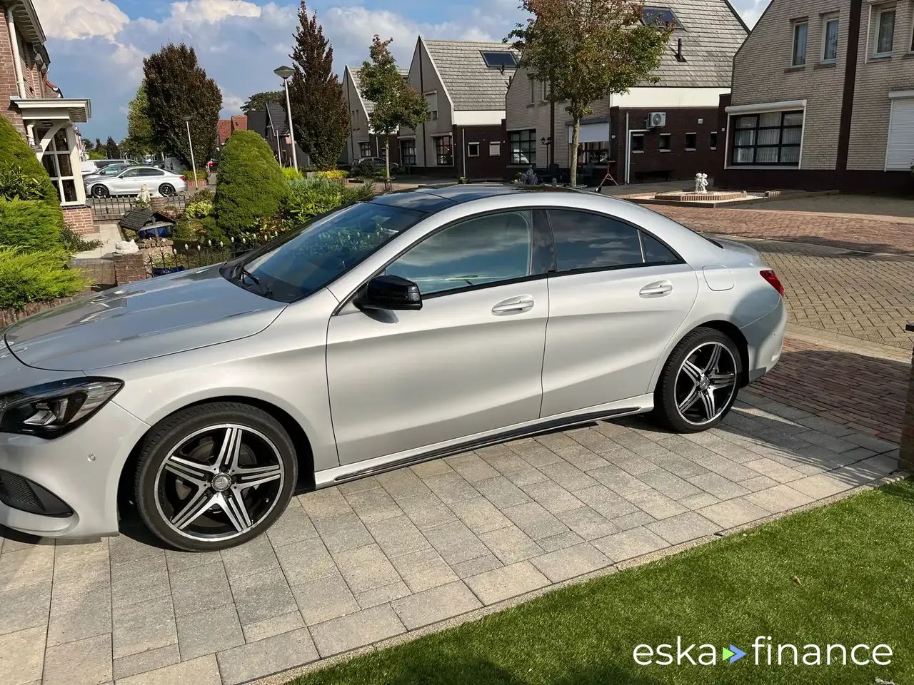 Lízing Kupé MERCEDES CLA 220 2017