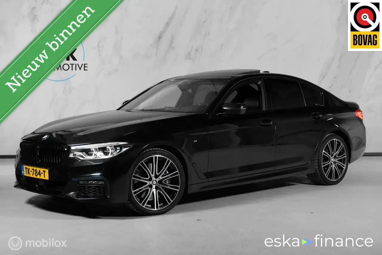 Lízing Sedan BMW 540 2018