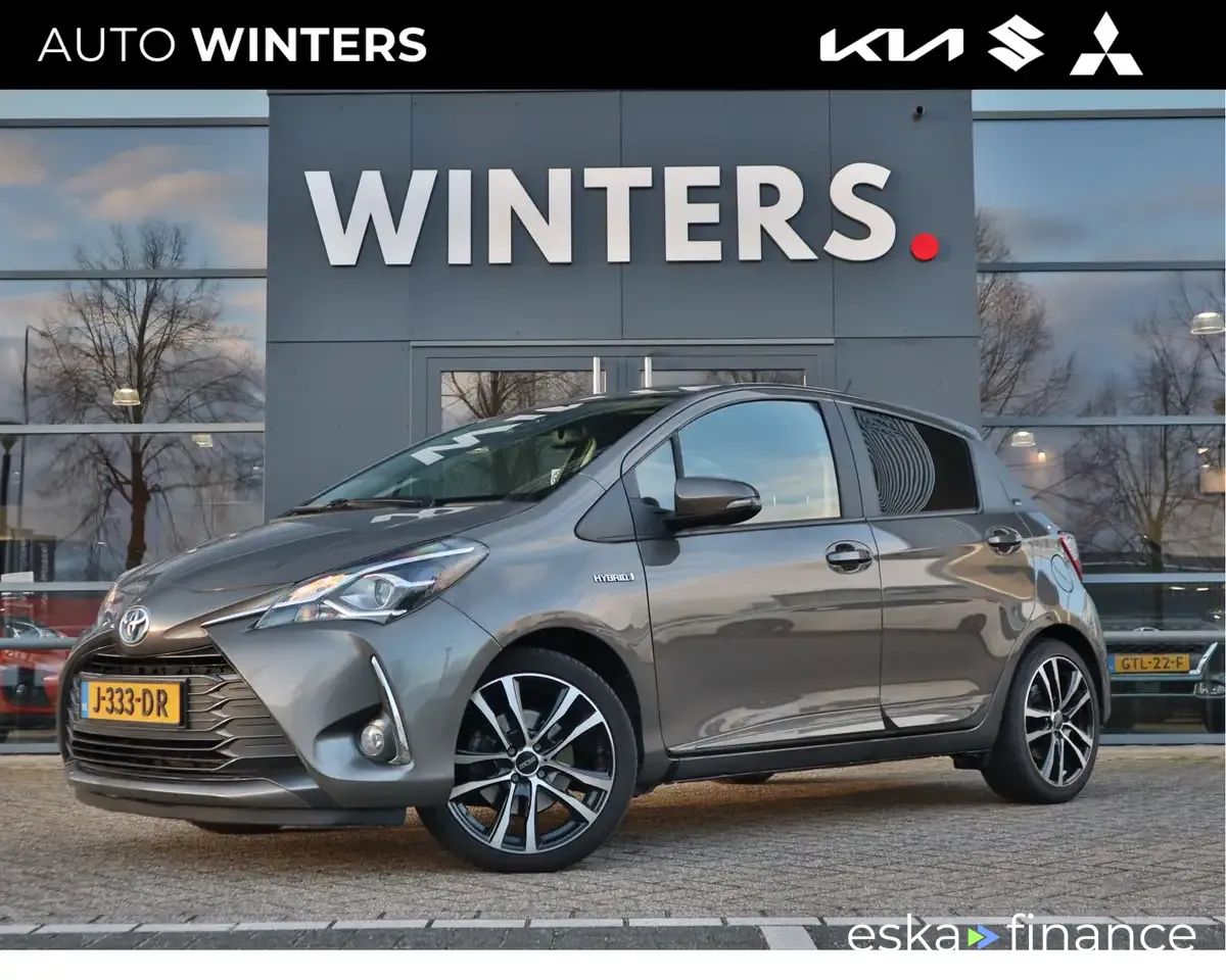 Leasing Hatchback Toyota Yaris 2020