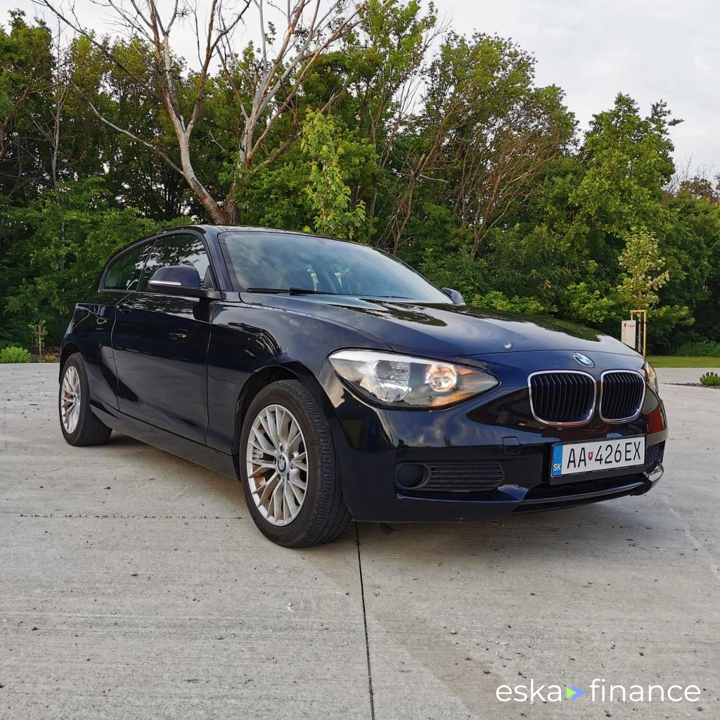 Leasing Hatchback BMW RAD 1 114D 2013