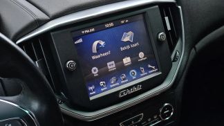 Lízing Sedan Maserati Ghibli 2014