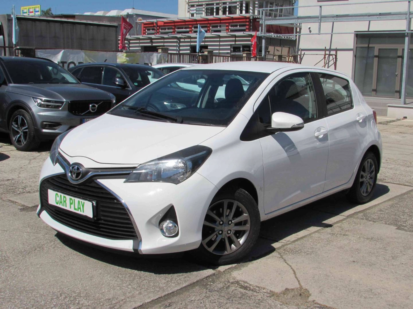 Leasing Hatchback Toyota Yaris 2015