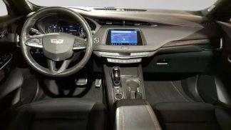 Leasing Sedan Cadillac XT4 2022
