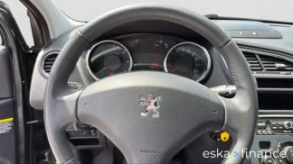 Lízing Hatchback Peugeot 5008 2013