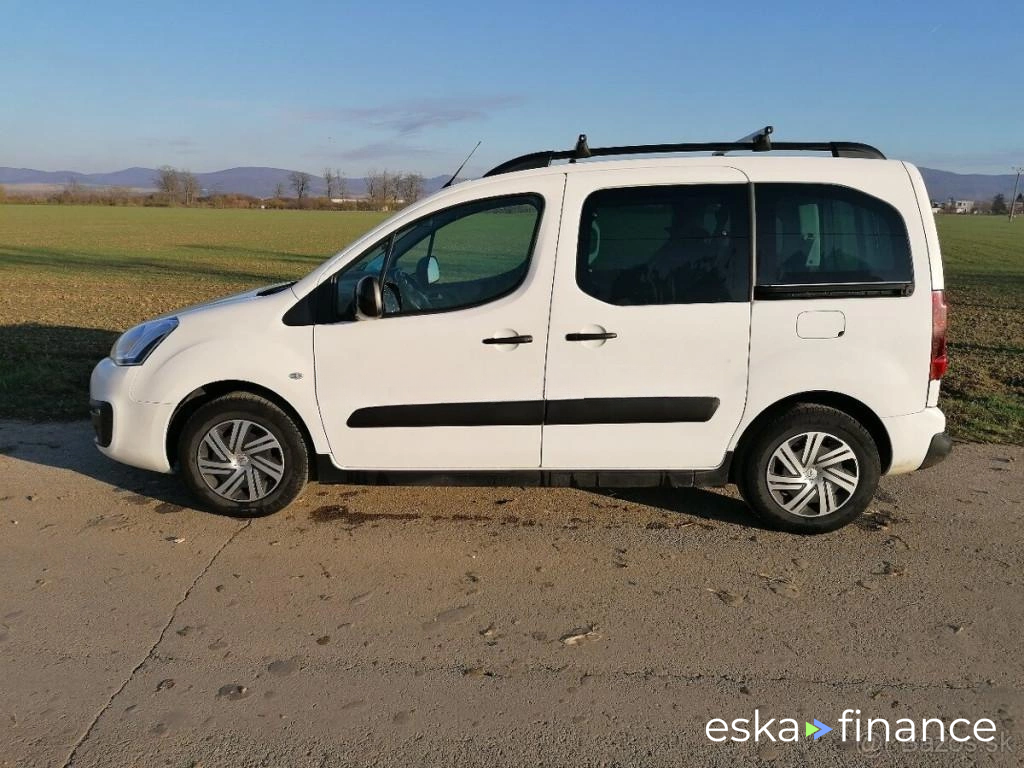 Leasing Passenger transport Citroën BERLINGO MULTISPACE 2016