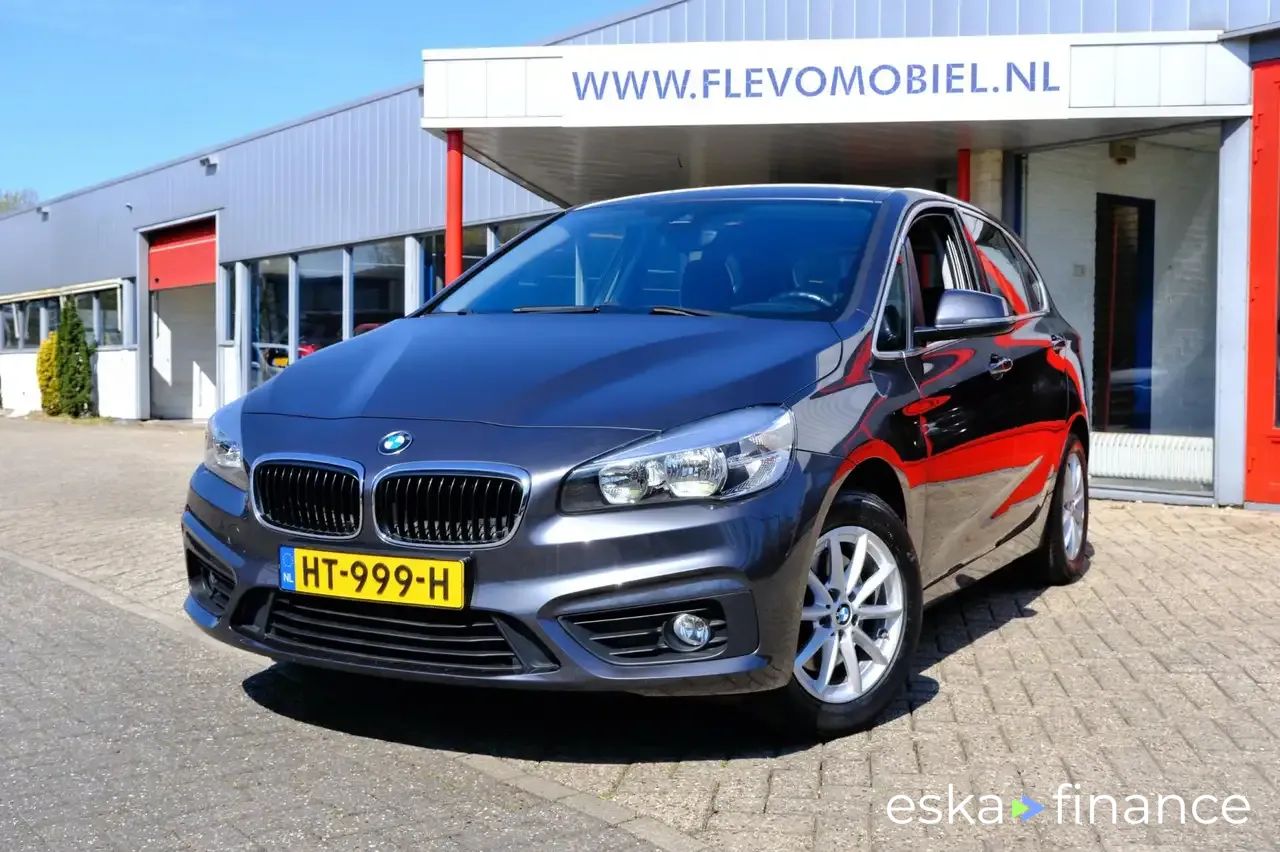 Financování Hatchback BMW 218 2016