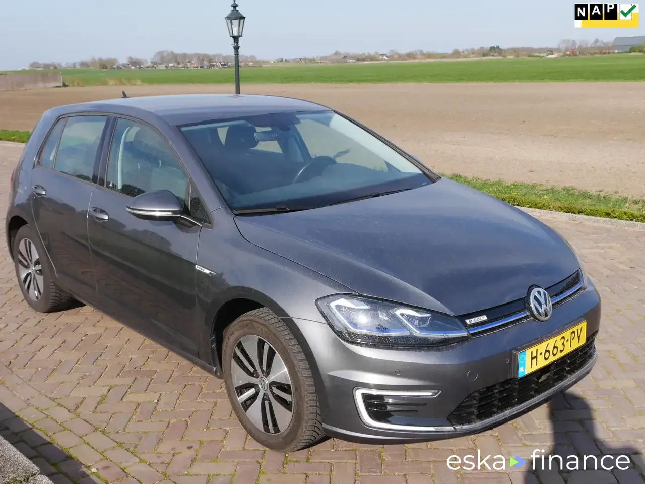 Lízing Hatchback Volkswagen E-GOLF 2020