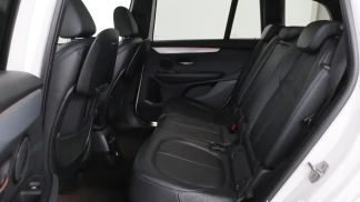 Lízing Hatchback BMW 218 2018