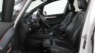 Lízing Hatchback BMW 218 2018