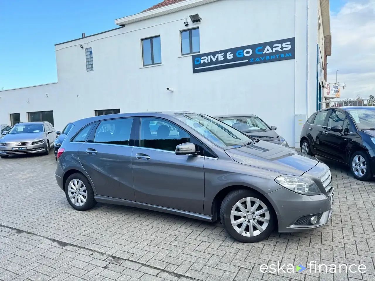 Lízing Osobná doprava MERCEDES B 180 2013