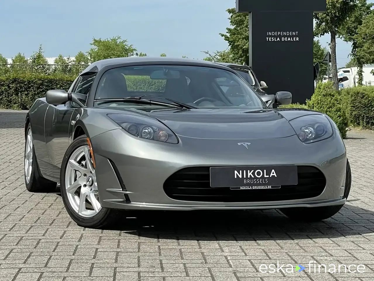 Leasing Convertible Tesla Roadster 2012