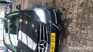 Lízing Sedan MERCEDES C 180 2013