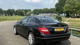 Finansowanie Coupé MERCEDES C 180 2011