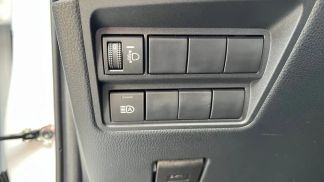 Lízing Sedan Toyota Yaris 2023
