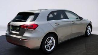 Financování Sedan MERCEDES A 180 2019