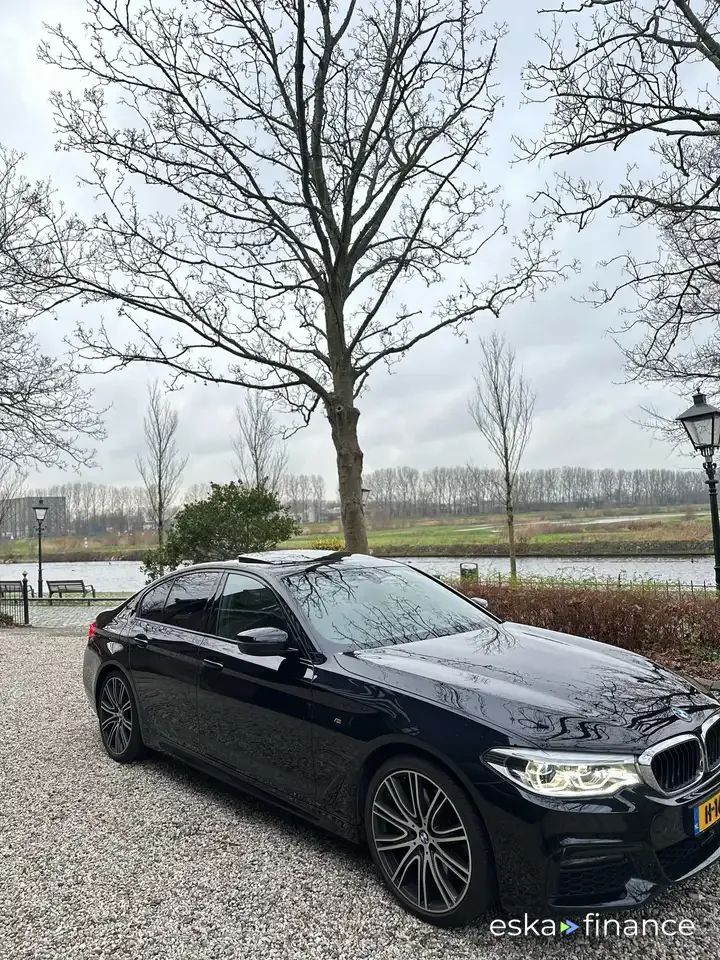 Leasing Sedan BMW 530 2020