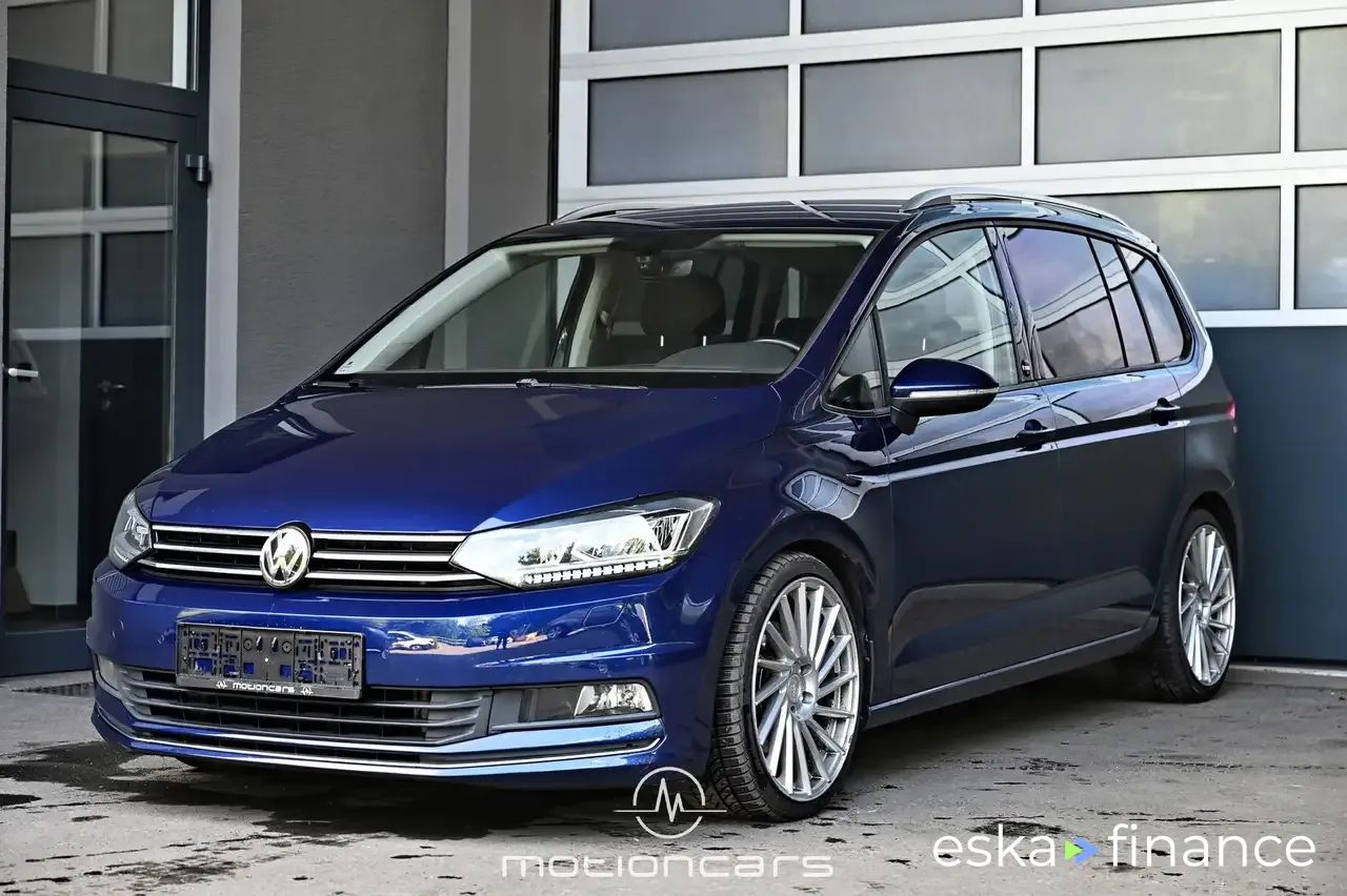 Lízing Hatchback Volkswagen Touran 2017