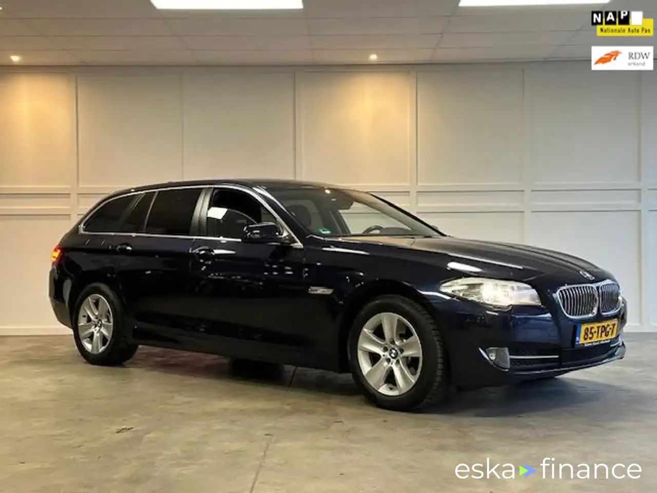 Finansowanie Wóz BMW 520 2012