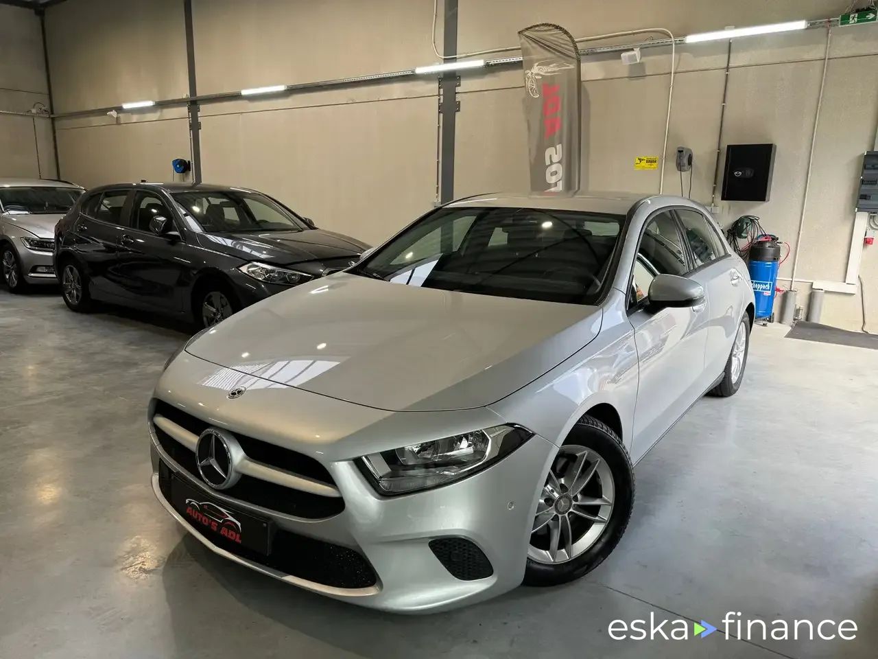 Leasing Sedan MERCEDES A 180 2020