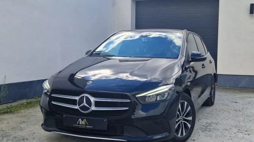 MERCEDES B 180 2019