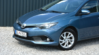 Hatchback Toyota Auris 2019