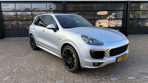 Porsche Cayenne 2016