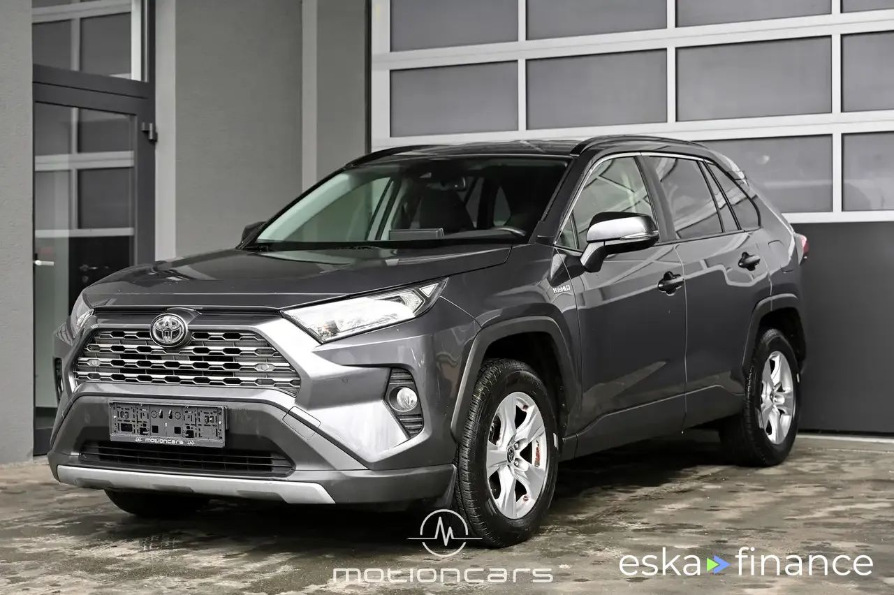 Finansowanie SUV Toyota RAV 4 2019