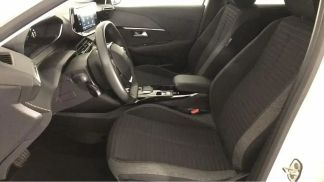 Lízing Sedan Peugeot 208 2022