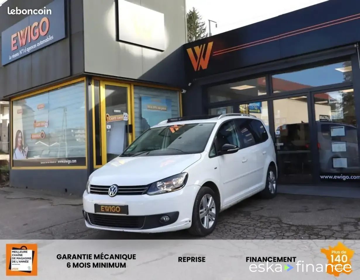 Leasing Hatchback Volkswagen Touran 2013
