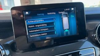 Lízing Hatchback MERCEDES V 220 2023