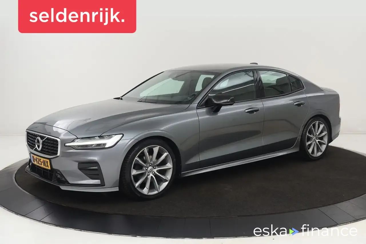 Lízing Sedan Volvo S60 2020
