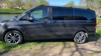 Financování Hatchback MERCEDES V 220 2022