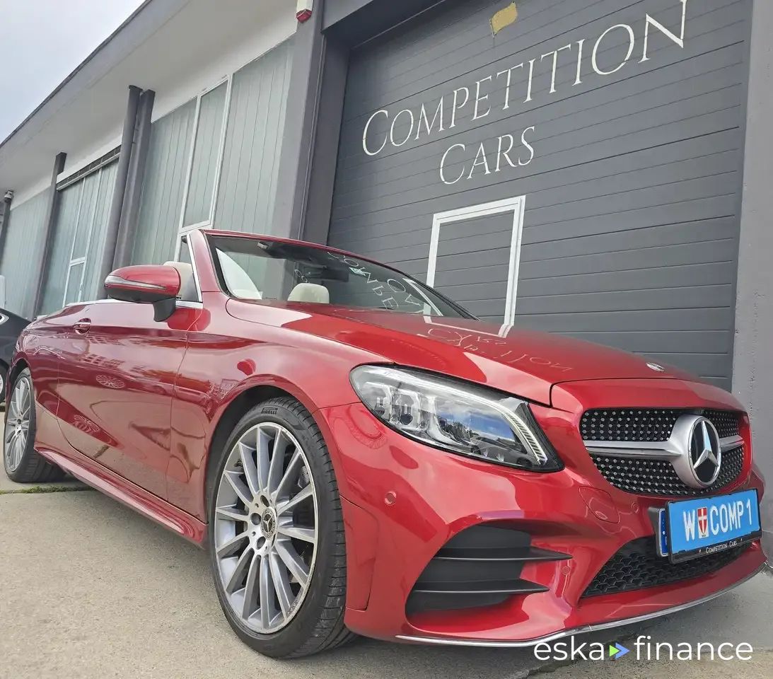 Lízing Kabriolet MERCEDES C 220 2020