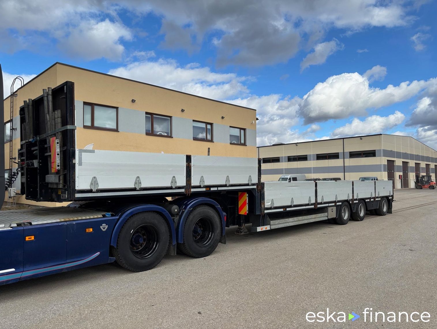 Leasing Semi-trailer HRD JUMBO 3N + LIFTING AXLE + STEERING AXLE + ADR 2020