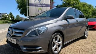 Lízing Hatchback MERCEDES B 200 2014