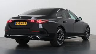 Lízing Sedan MERCEDES E 300 2024