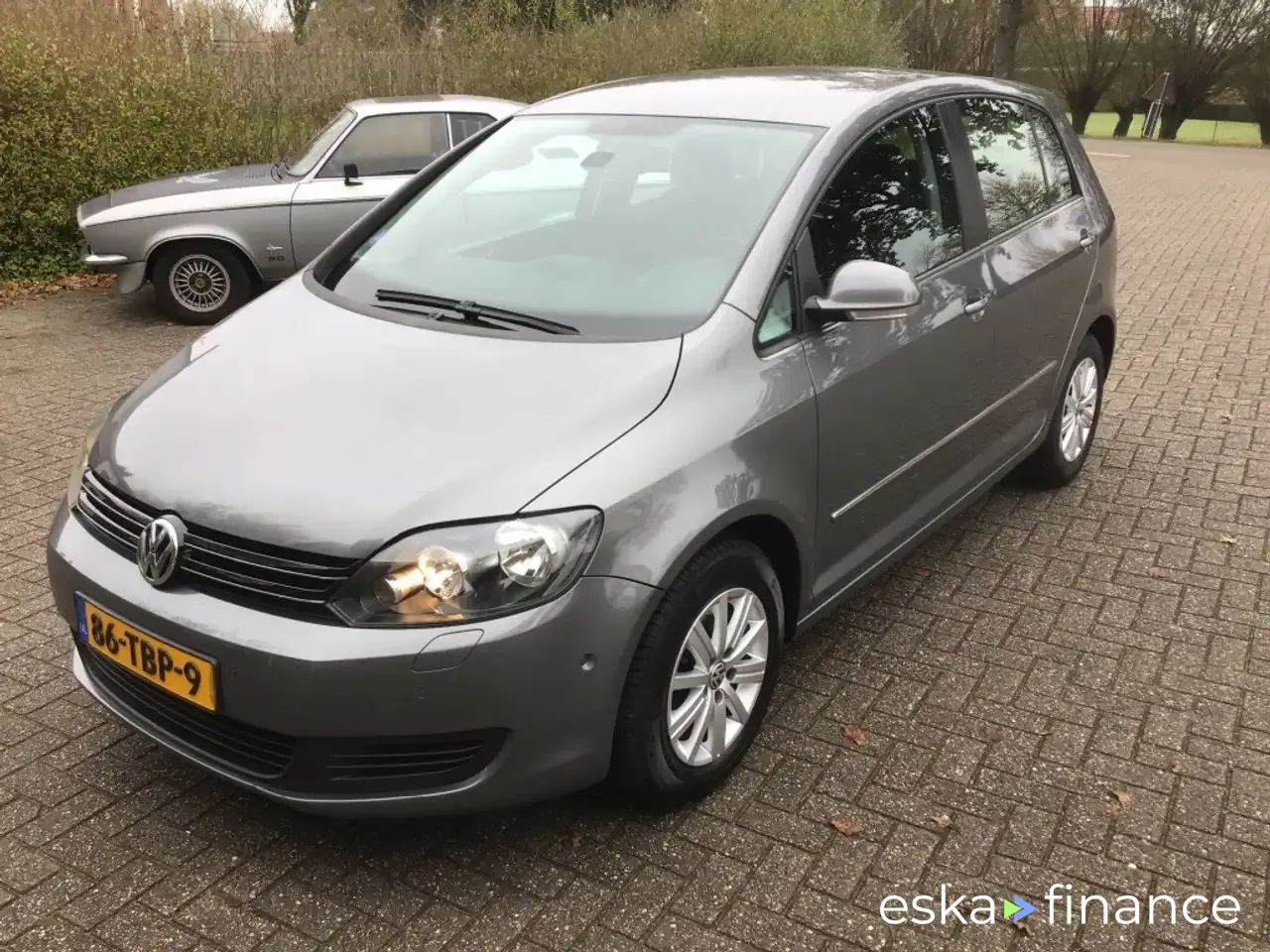 Leasing Hatchback Volkswagen Golf 2012