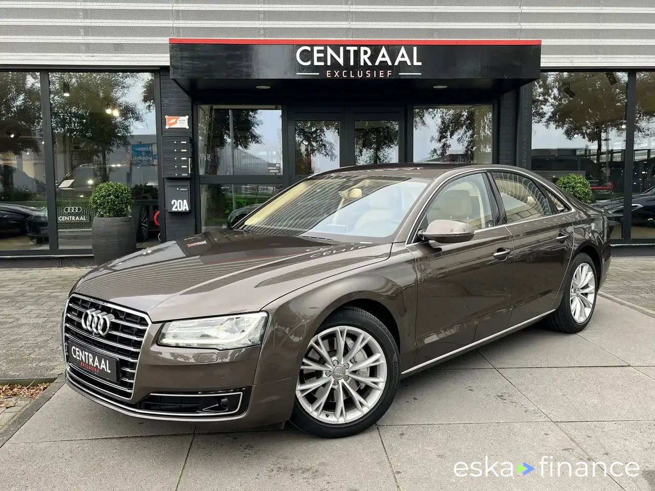 Leasing Sedan Audi A8 2014