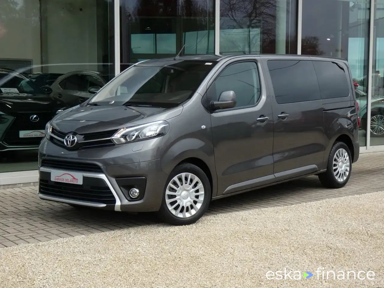 Lízing Hatchback Toyota Proace 2023