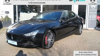 Lízing Sedan Maserati Ghibli 2016