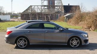 Lízing Sedan MERCEDES CLA 180 2015